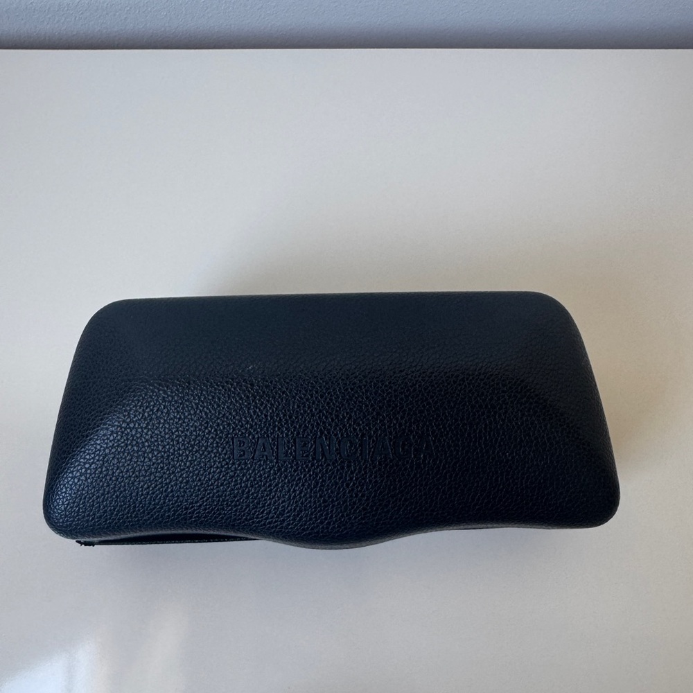 Vintage Chanel sunglasses - Picture 13 of 15